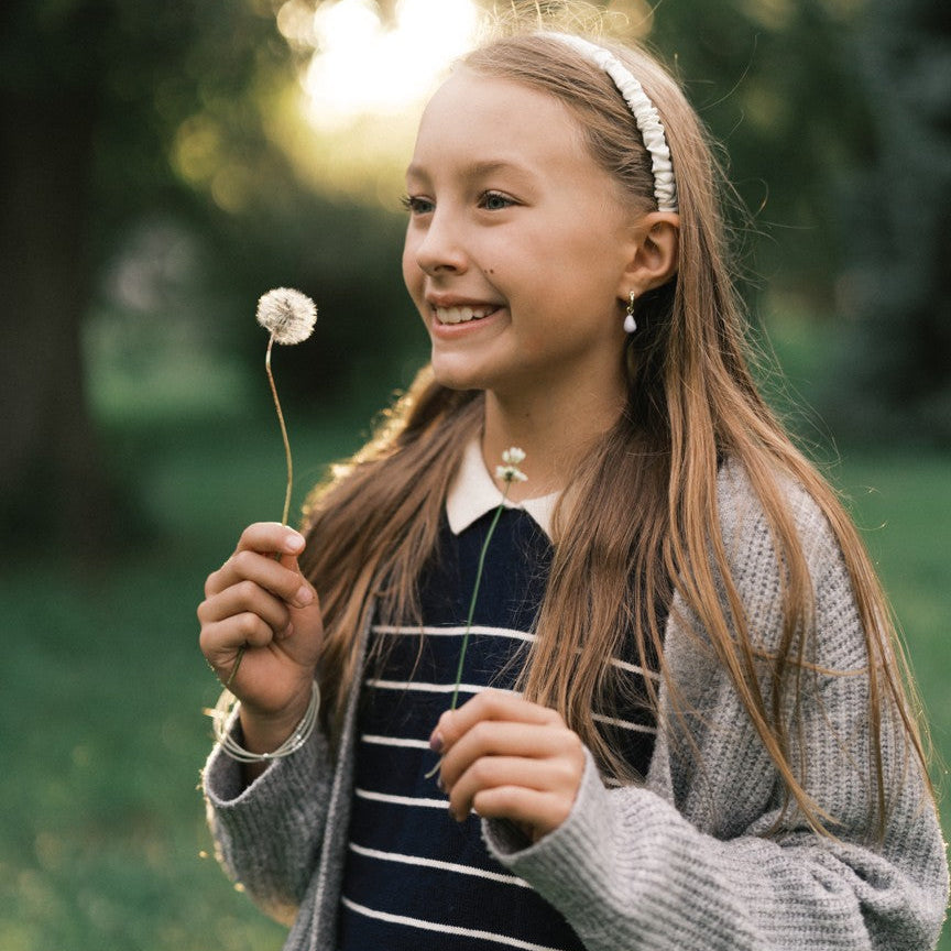 31 Daily Gratitude Questions for Kids | Build Thankful Hearts